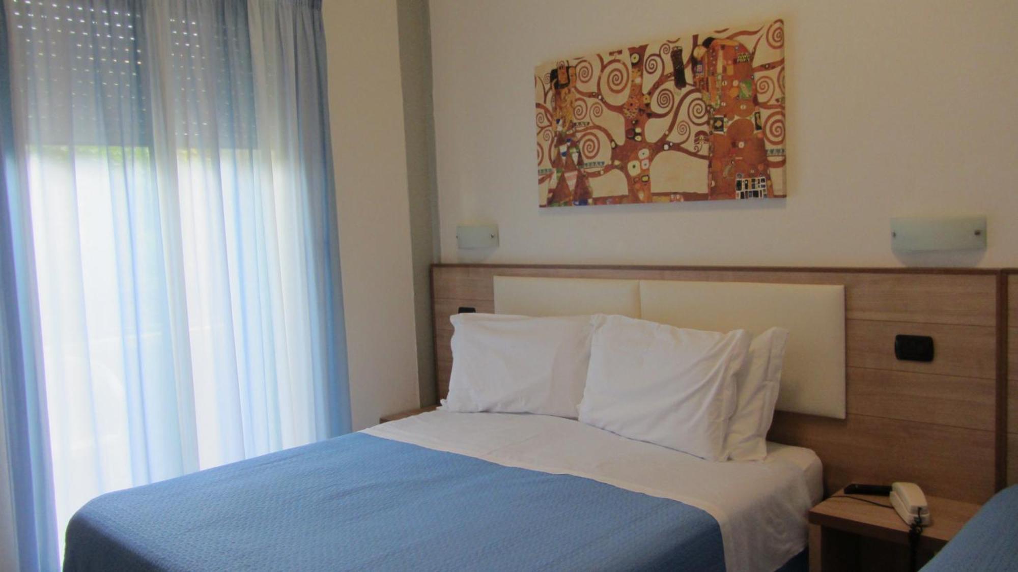 Hotel Betty Personal Style And Beach Village Ріміні Екстер'єр фото